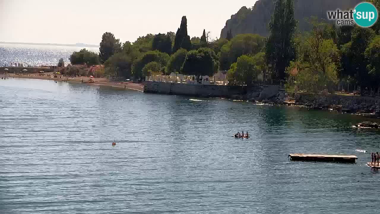 Spletna kamera Sesljanski zaliv – Pogled v živo na marino in zaliv