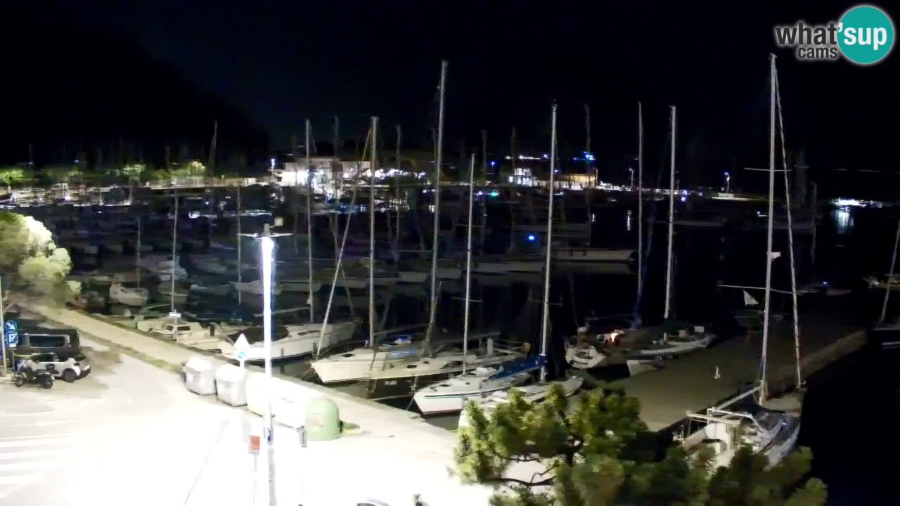 Web kamera Sistiana Uvala – Pogled uživo na marinu i zaljev