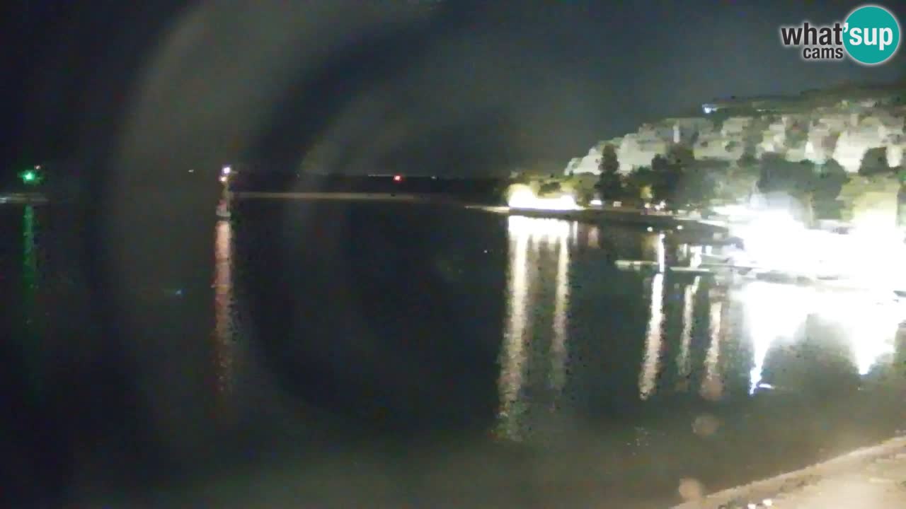 Web kamera Sistiana Uvala – Pogled uživo na marinu i zaljev