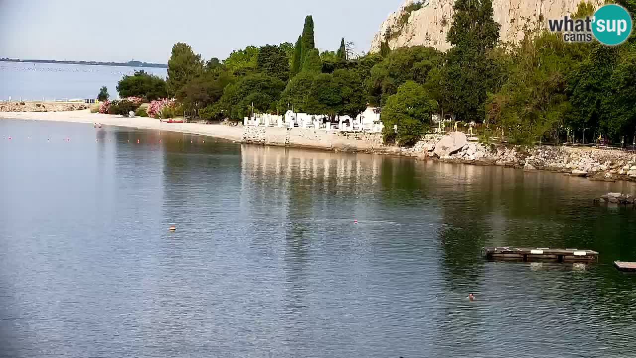 Web kamera Sistiana Uvala – Pogled uživo na marinu i zaljev