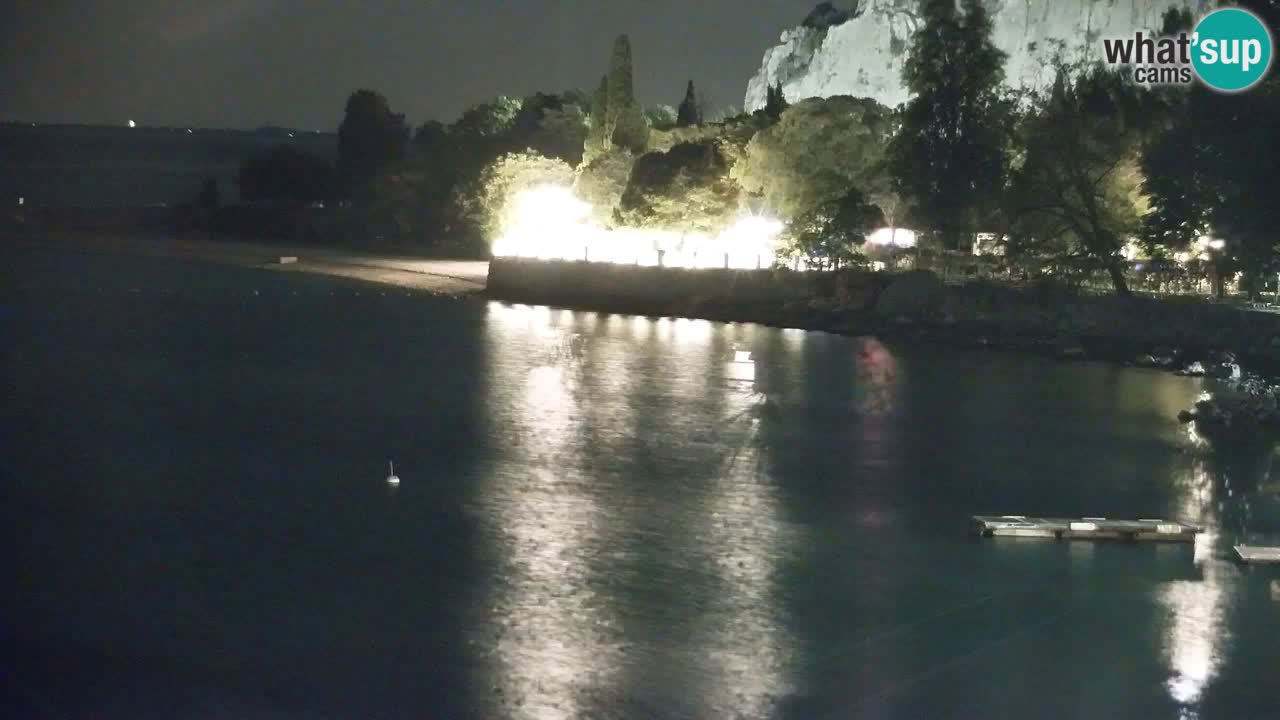 Spletna kamera Sesljanski zaliv – Pogled v živo na marino in zaliv