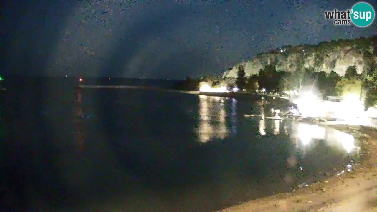 Web kamera Sistiana Uvala – Pogled uživo na marinu i zaljev