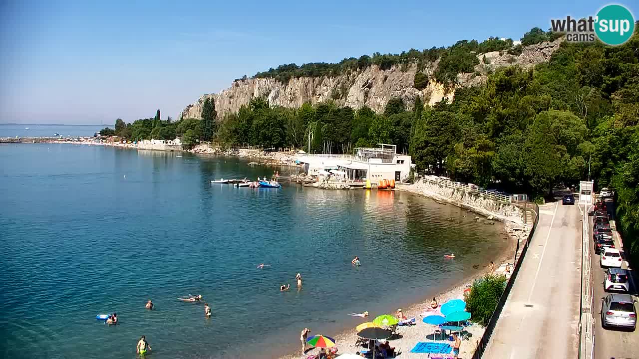 Spletna kamera Sesljanski zaliv – Pogled v živo na marino in zaliv
