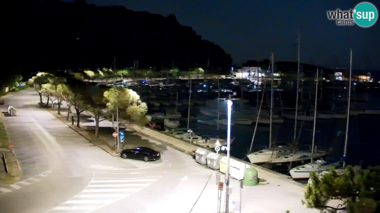 Web kamera Sistiana Uvala – Pogled uživo na marinu i zaljev