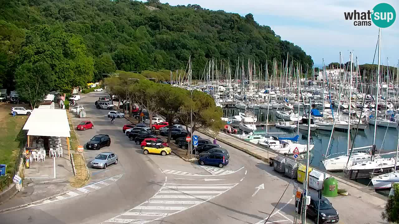 Web kamera Sistiana Uvala – Pogled uživo na marinu i zaljev