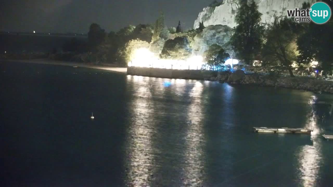 Spletna kamera Sesljanski zaliv – Pogled v živo na marino in zaliv