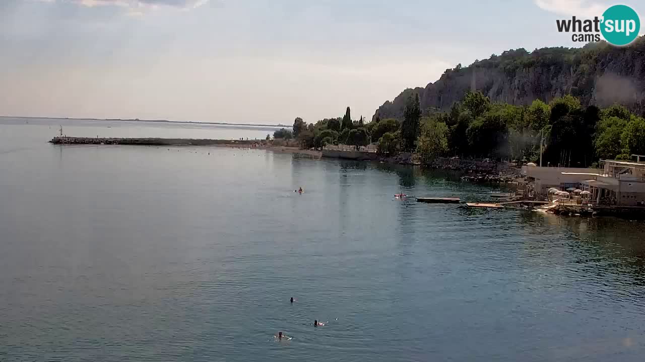 Spletna kamera Sesljanski zaliv – Pogled v živo na marino in zaliv