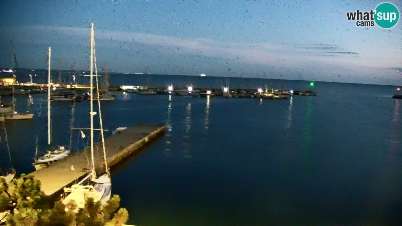 Web kamera Sistiana Uvala – Pogled uživo na marinu i zaljev