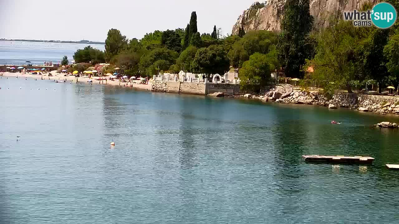 Web kamera Sistiana Uvala – Pogled uživo na marinu i zaljev