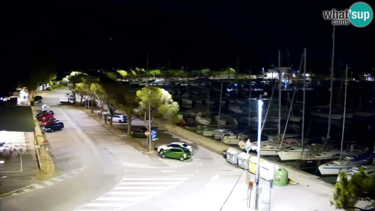 Web kamera Sistiana Uvala – Pogled uživo na marinu i zaljev