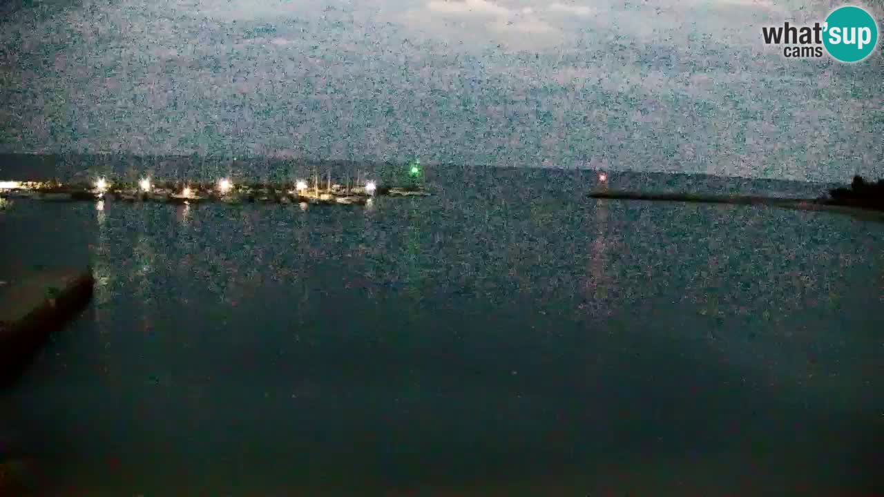 Web kamera Sistiana Uvala – Pogled uživo na marinu i zaljev