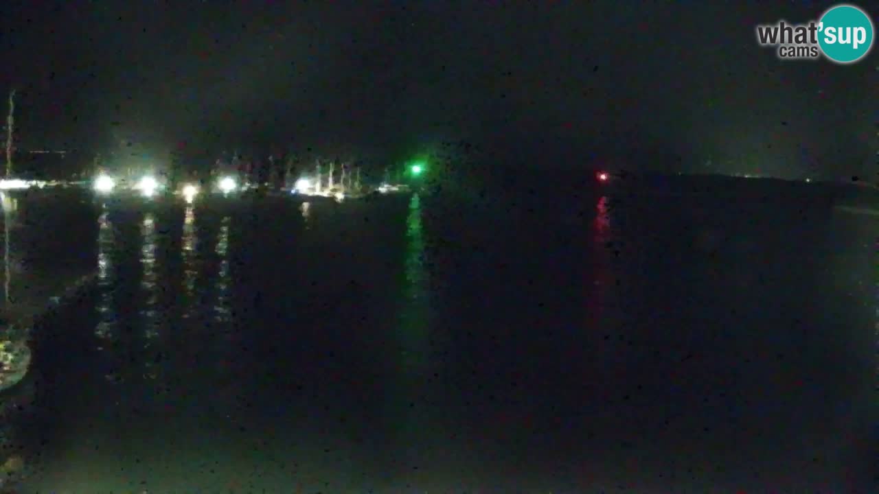 Web kamera Sistiana Uvala – Pogled uživo na marinu i zaljev