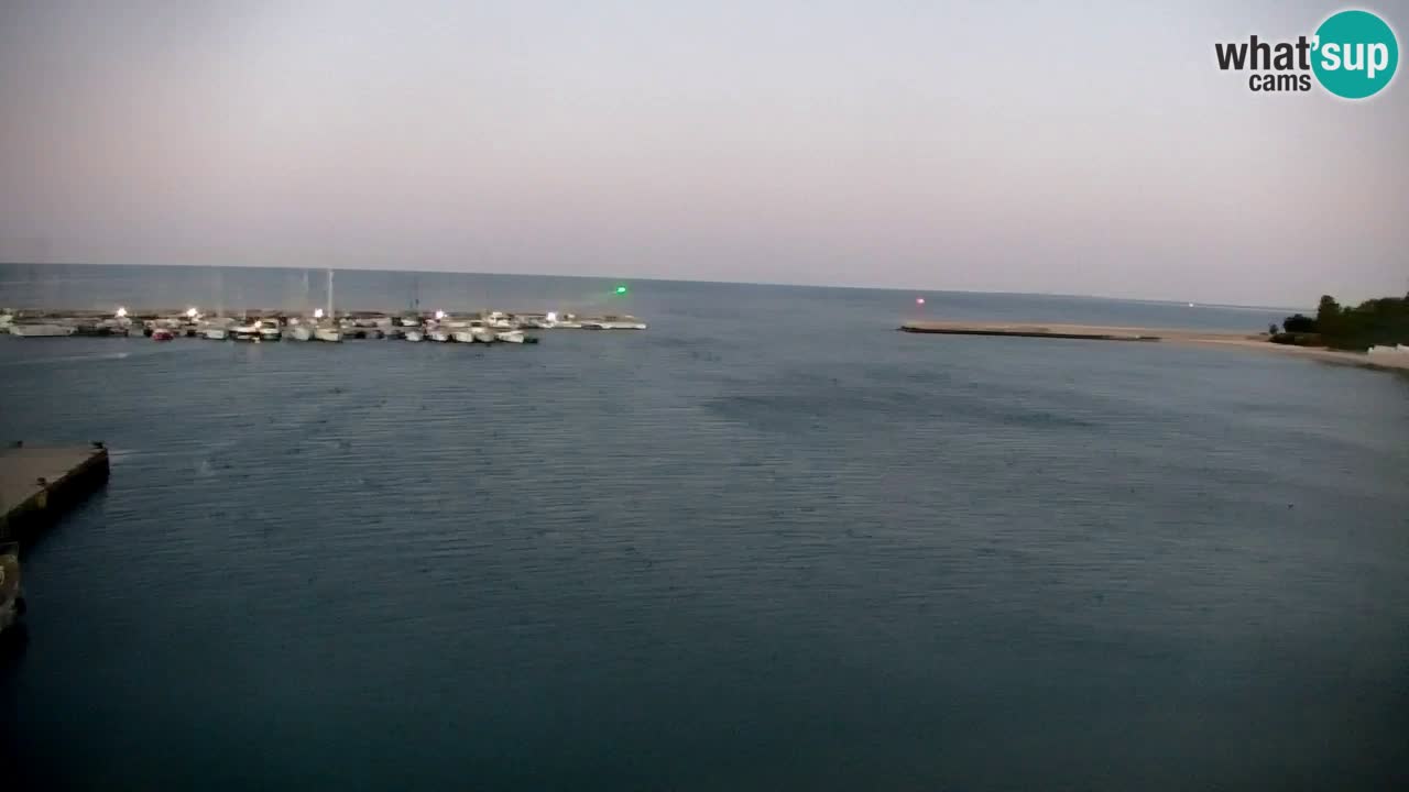 Web kamera Sistiana Uvala – Pogled uživo na marinu i zaljev