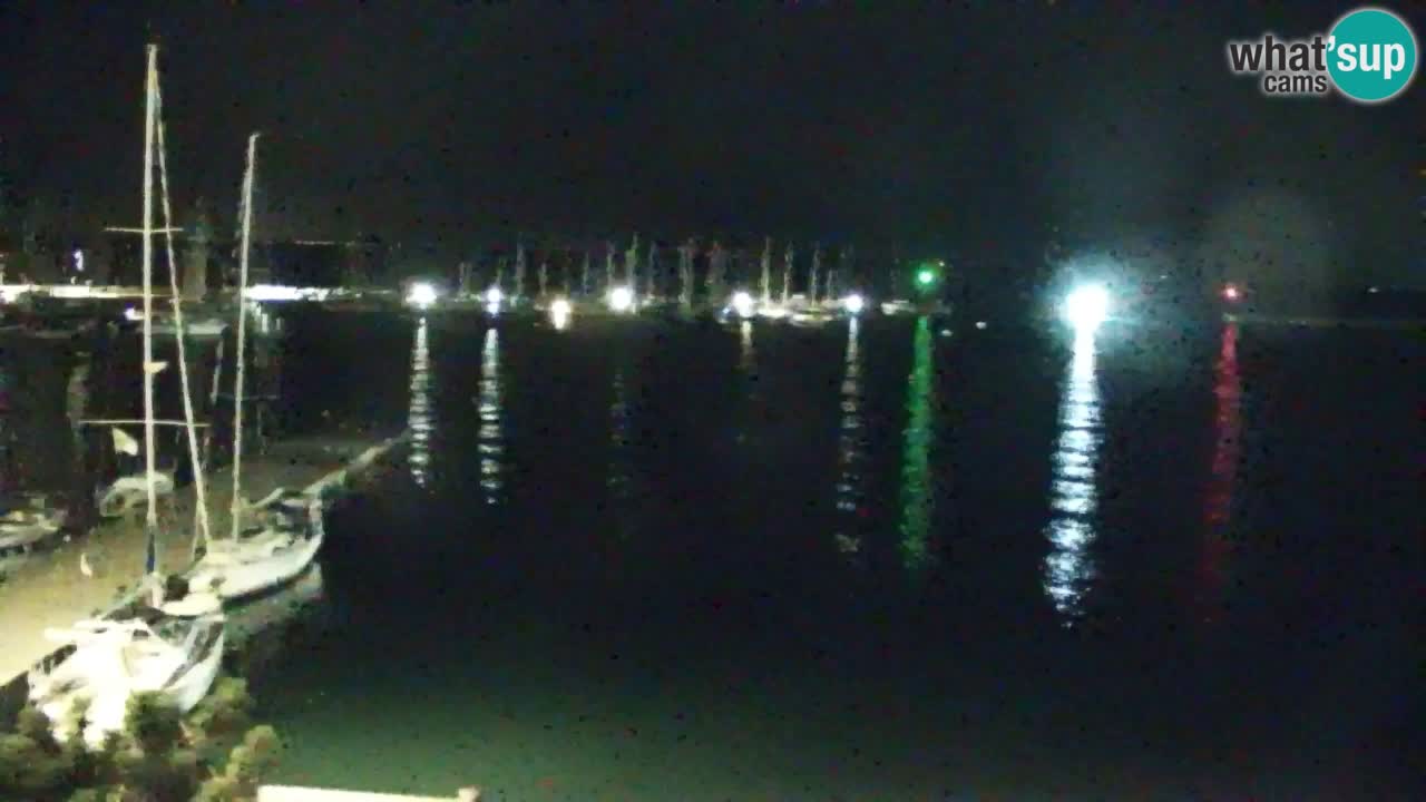 Web kamera Sistiana Uvala – Pogled uživo na marinu i zaljev