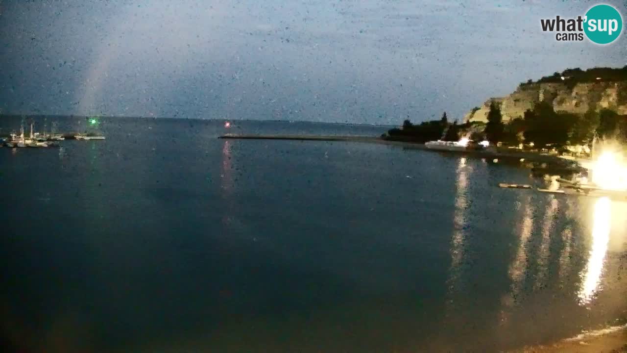 Webcam Bahía de Sistiana – Vista en directo del puerto deportivo y la costa