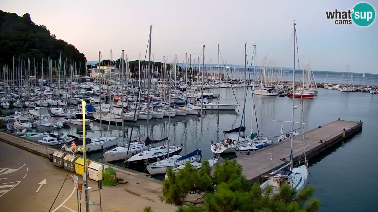 Webcam Baie de Sistiana – Vue en direct de la marina et de la baie