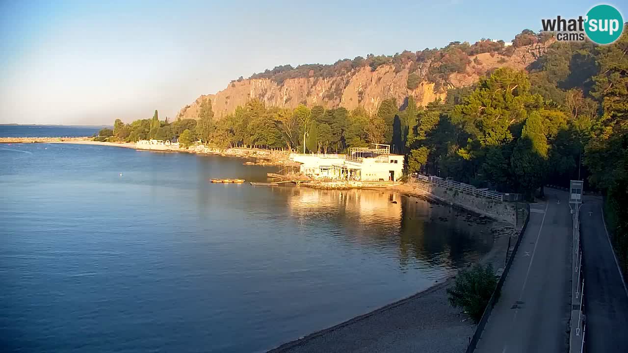 Webcam Sistiana Baia – Live View of the Marina and Gulf