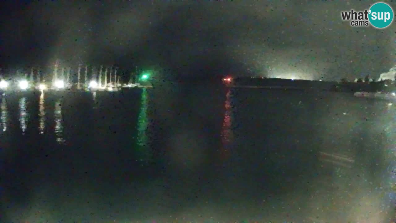 Web kamera Sistiana Uvala – Pogled uživo na marinu i zaljev