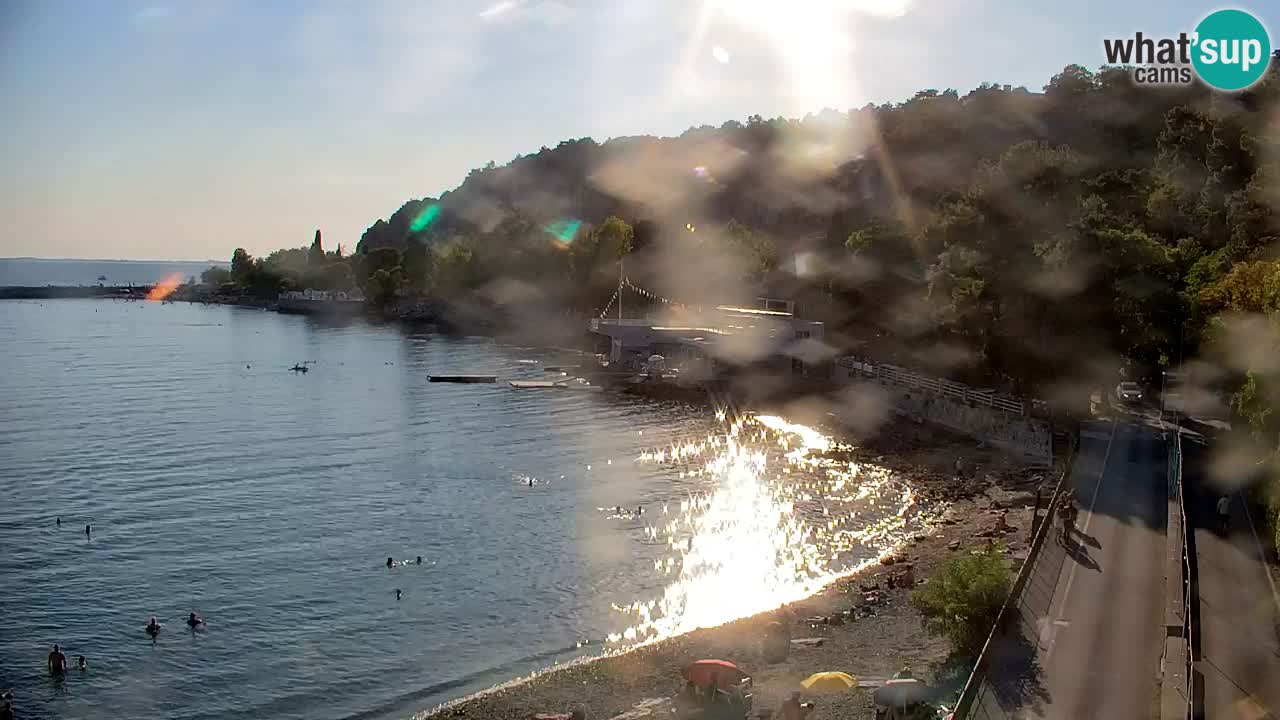 Web kamera Sistiana Uvala – Pogled uživo na marinu i zaljev