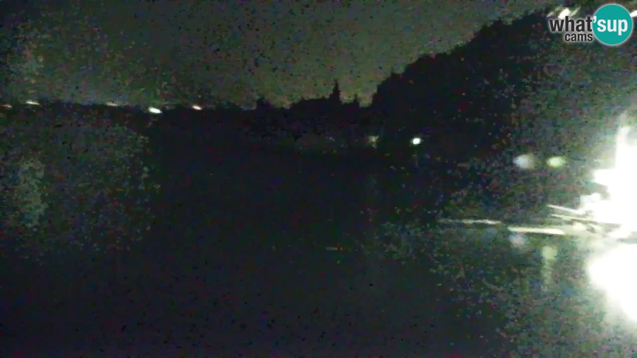 Web kamera Sistiana Uvala – Pogled uživo na marinu i zaljev