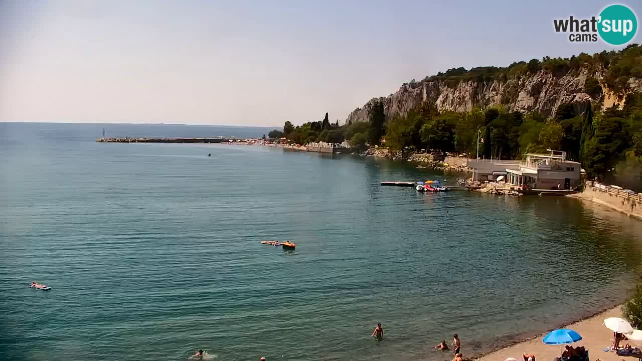 Spletna kamera Sesljanski zaliv – Pogled v živo na marino in zaliv