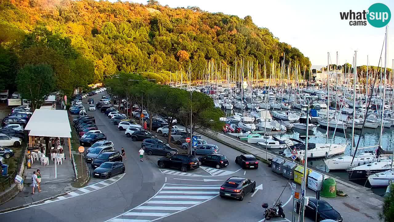 Webcam Bahía de Sistiana – Vista en directo del puerto deportivo y la costa