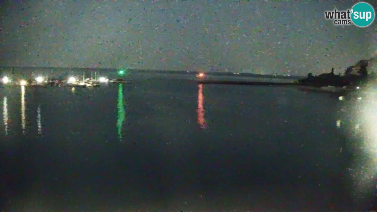 Web kamera Sistiana Uvala – Pogled uživo na marinu i zaljev