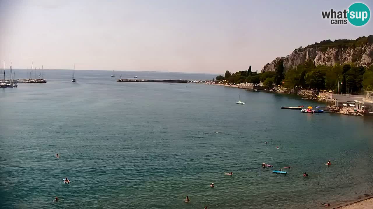 Web kamera Sistiana Uvala – Pogled uživo na marinu i zaljev