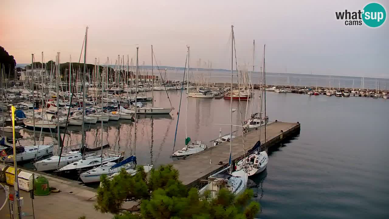 Webcam Baie de Sistiana – Vue en direct de la marina et de la baie