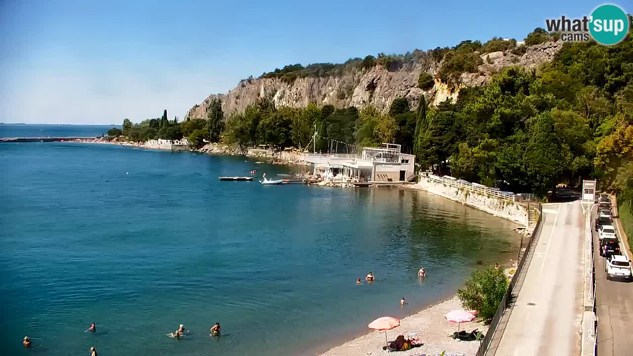 Web kamera Sistiana Uvala – Pogled uživo na marinu i zaljev