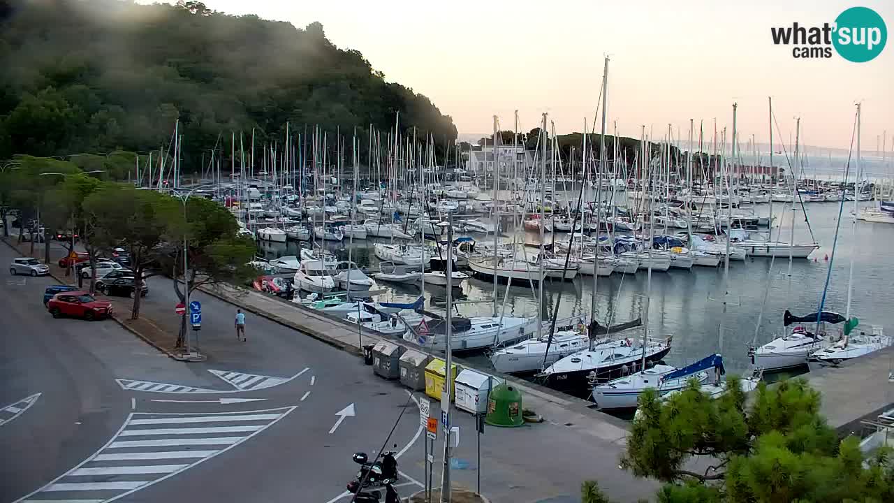Webcam Sistiana Baia – Live View of the Marina and Gulf