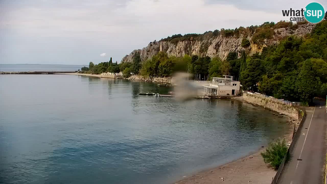 Webcam Bahía de Sistiana – Vista en directo del puerto deportivo y la costa