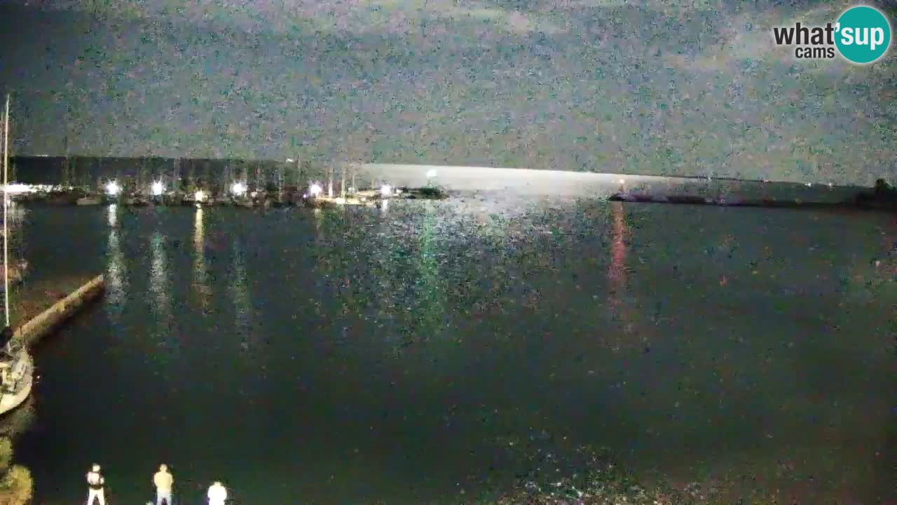 Web kamera Sistiana Uvala – Pogled uživo na marinu i zaljev