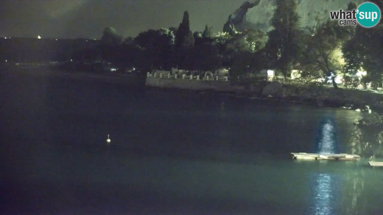 Spletna kamera Sesljanski zaliv – Pogled v živo na marino in zaliv