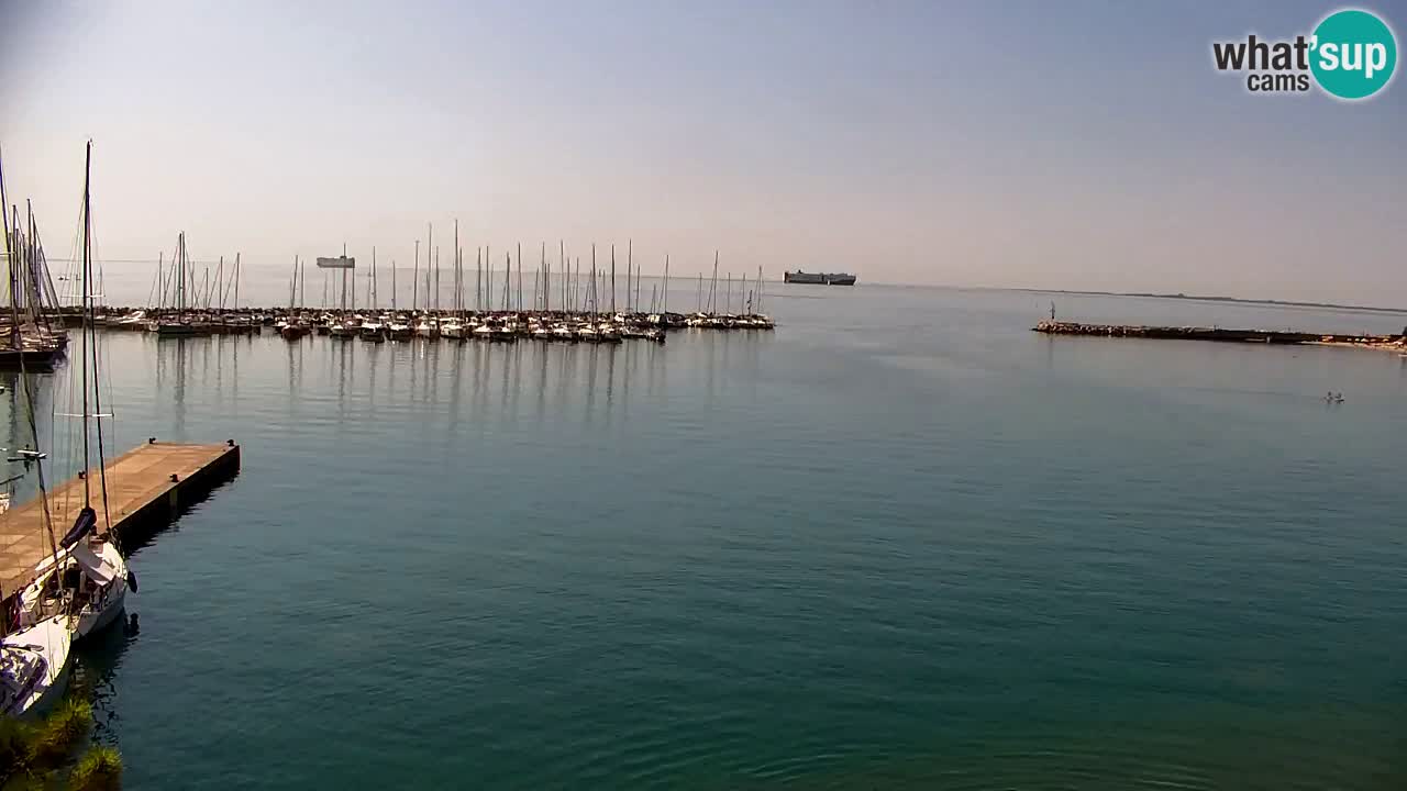 Web kamera Sistiana Uvala – Pogled uživo na marinu i zaljev