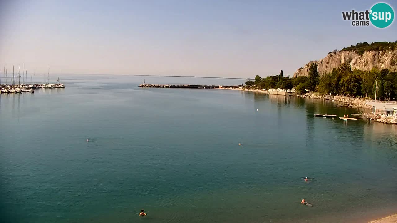 Web kamera Sistiana Uvala – Pogled uživo na marinu i zaljev