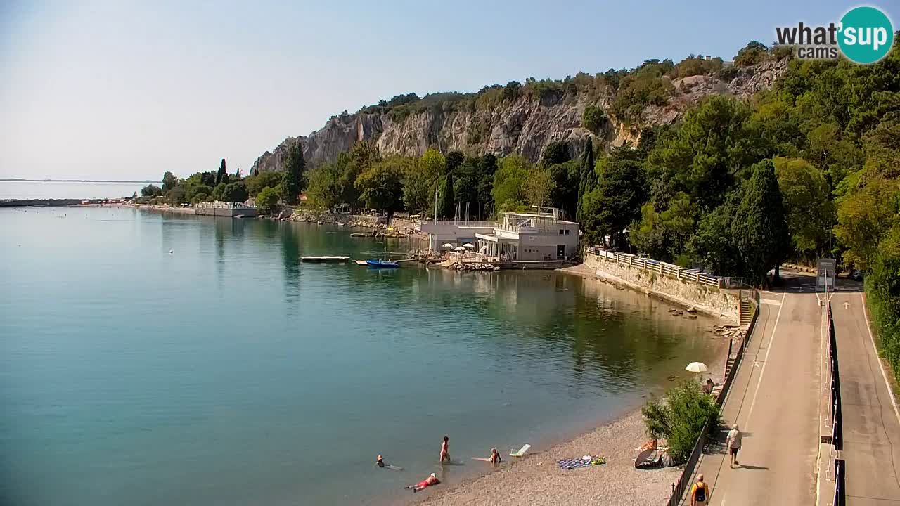 Web kamera Sistiana Uvala – Pogled uživo na marinu i zaljev
