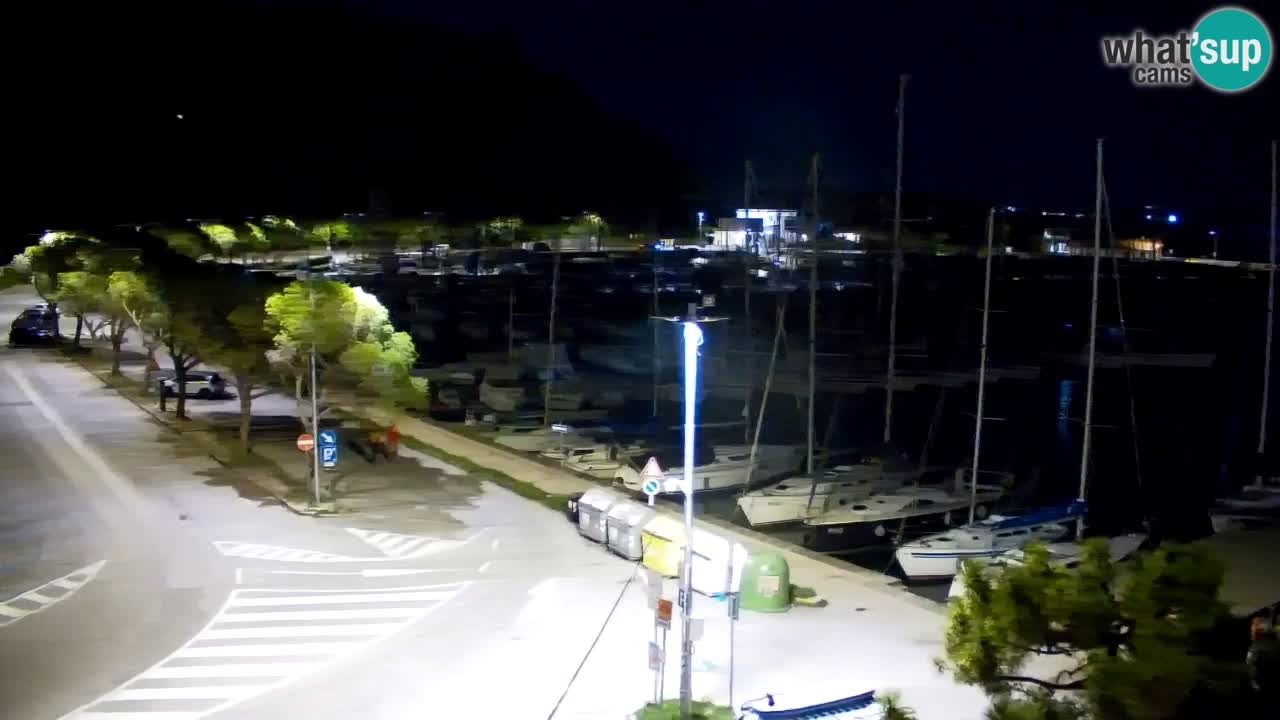 Web kamera Sistiana Uvala – Pogled uživo na marinu i zaljev