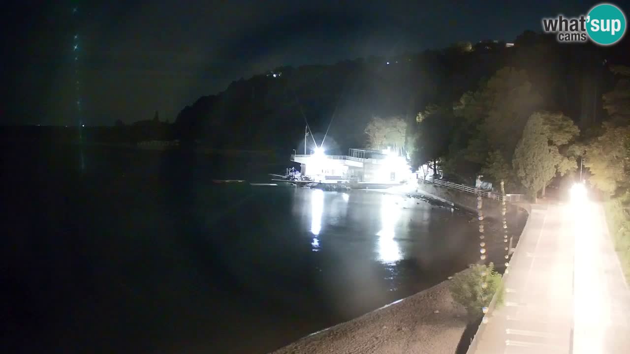 Spletna kamera Sesljanski zaliv – Pogled v živo na marino in zaliv