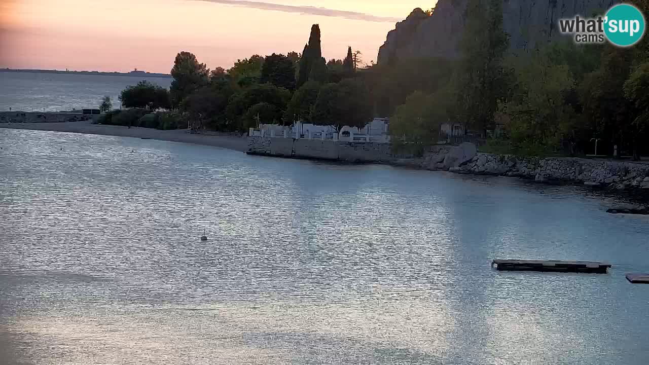 Web kamera Sistiana Uvala – Pogled uživo na marinu i zaljev