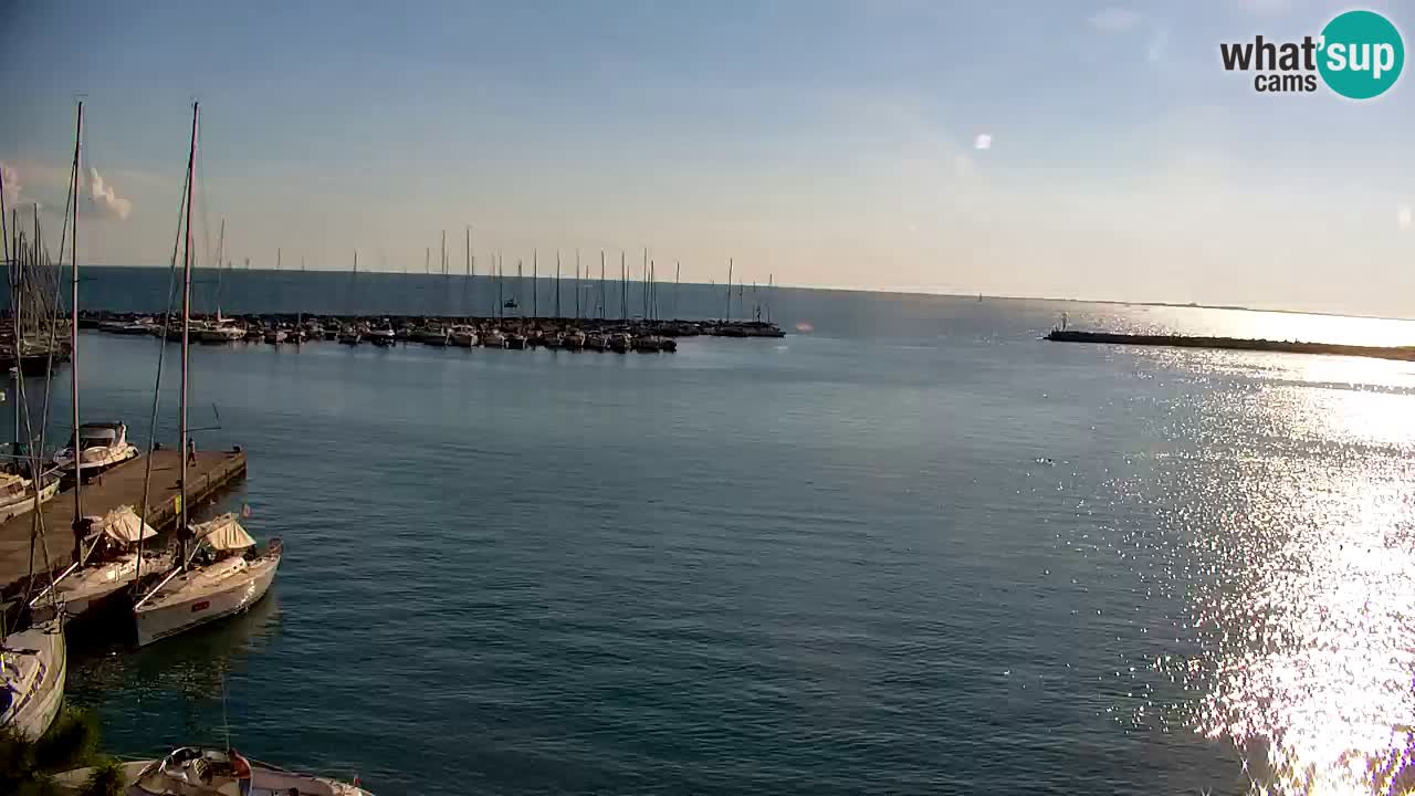 Webcam Bahía de Sistiana – Vista en directo del puerto deportivo y la costa