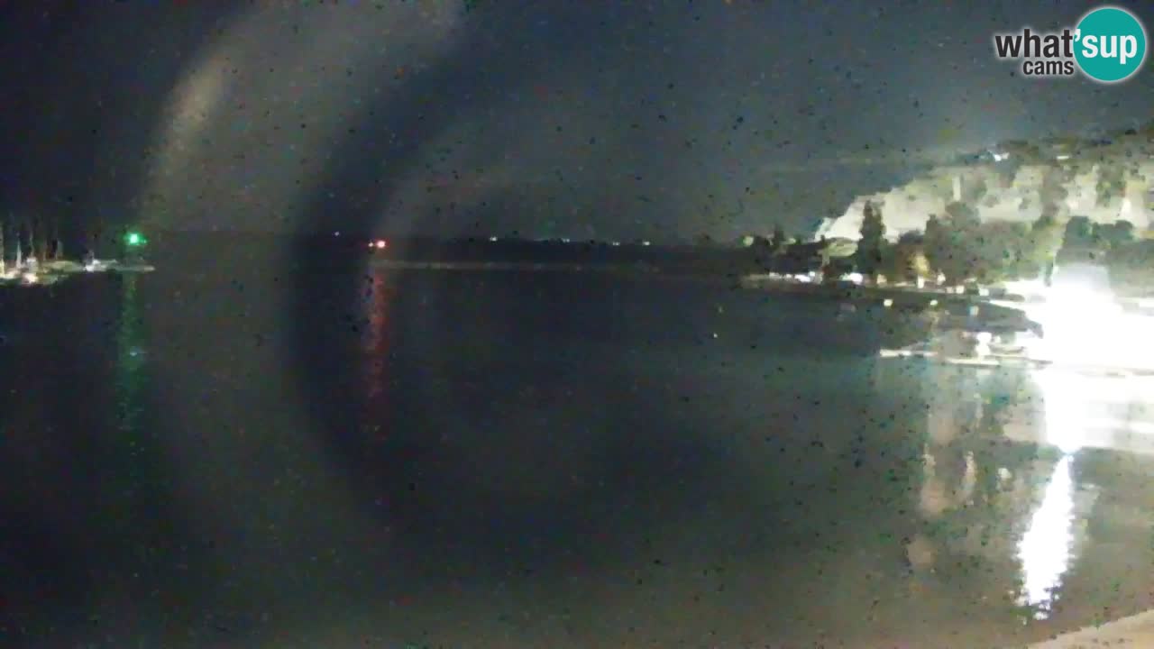 Web kamera Sistiana Uvala – Pogled uživo na marinu i zaljev