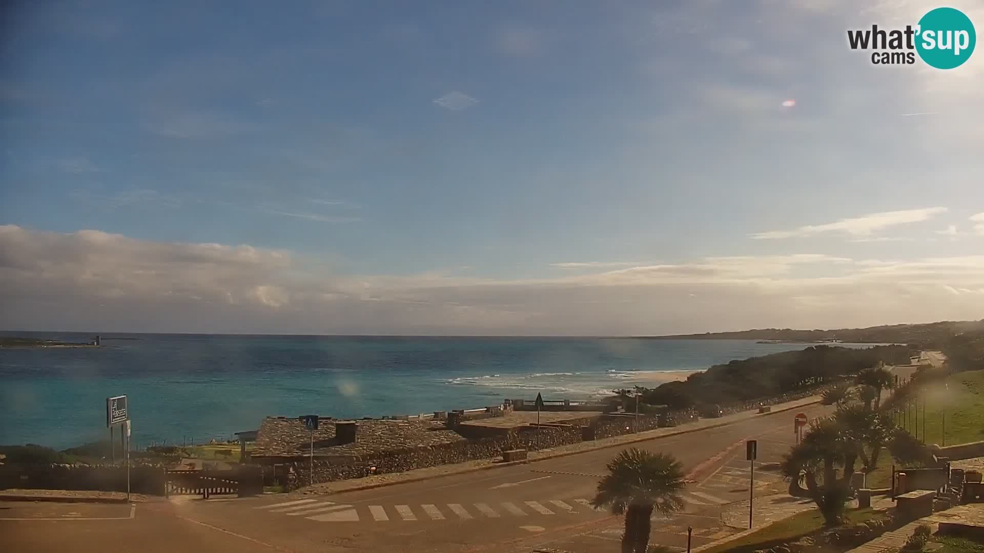 Stintino Spletna kamera v živo Plaža La Pelosa – Sardinija – Italija