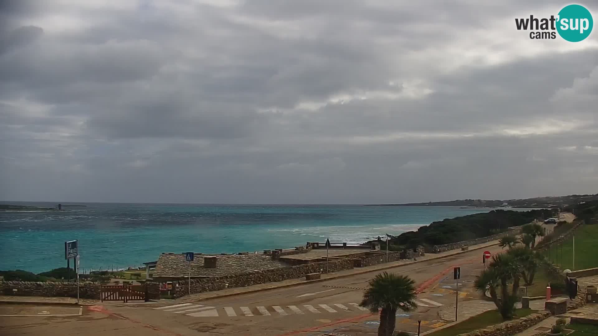 Stintino Spletna kamera v živo Plaža La Pelosa – Sardinija – Italija