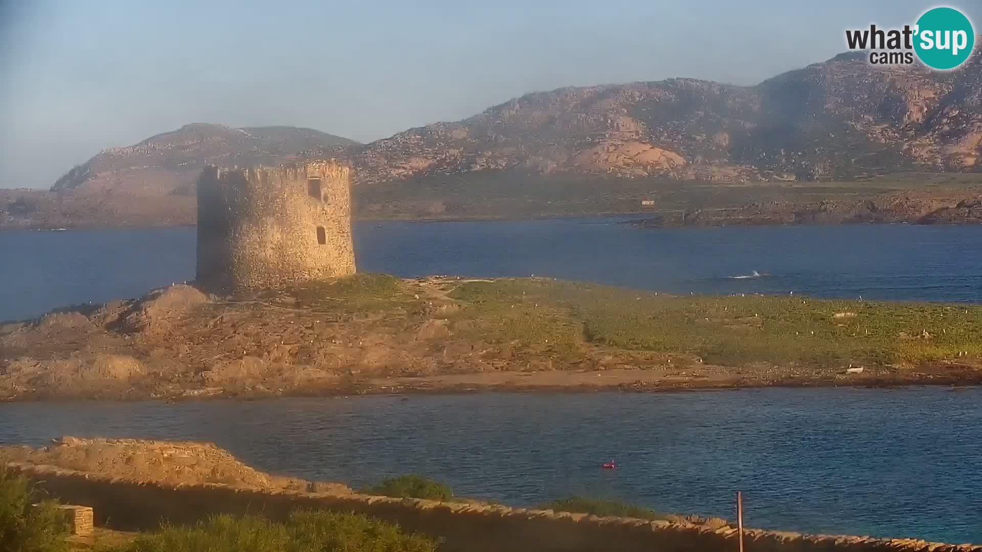 Stintino Spletna kamera v živo Plaža La Pelosa – Sardinija – Italija