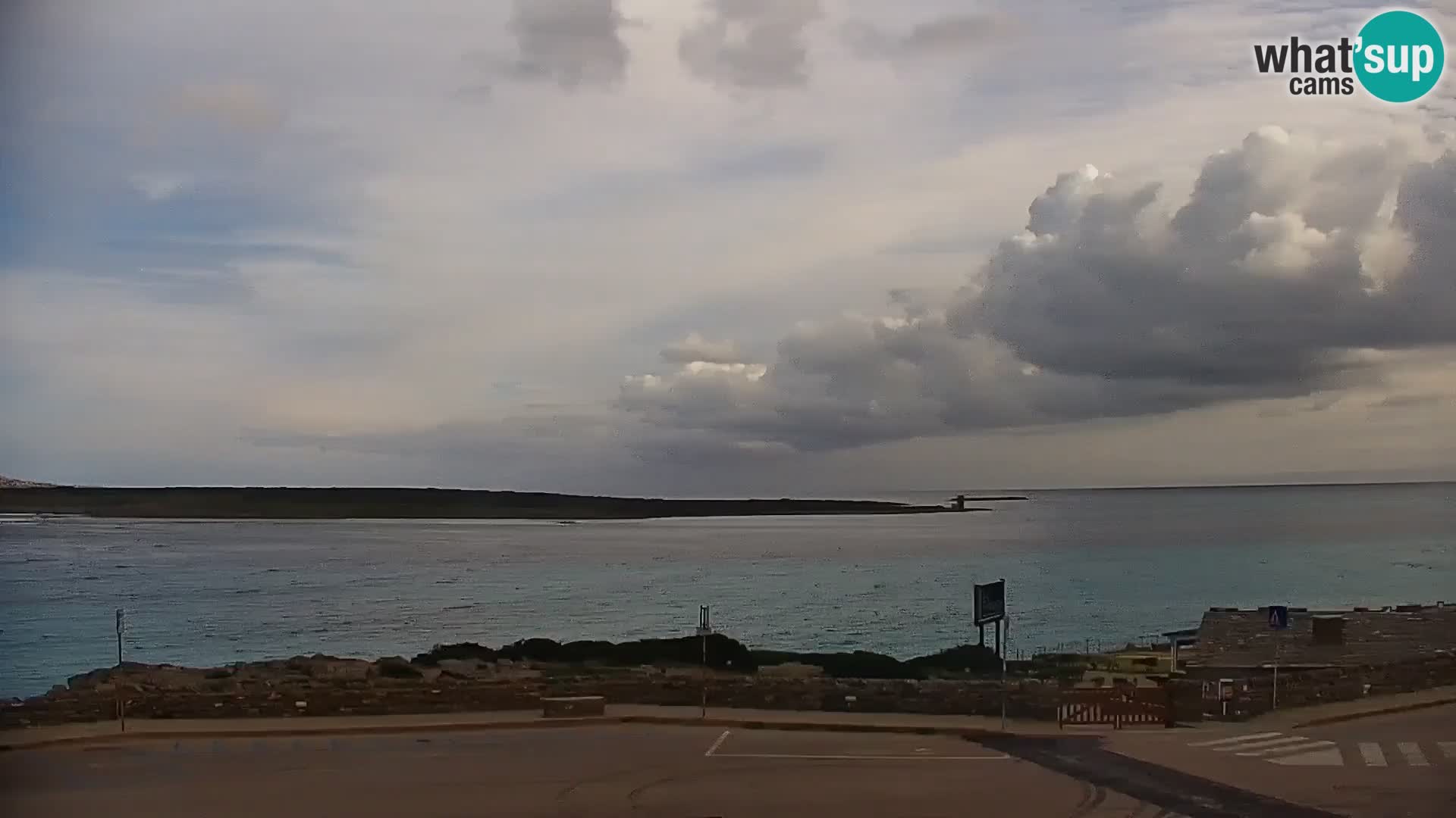 Stintino Spletna kamera v živo Plaža La Pelosa – Sardinija – Italija