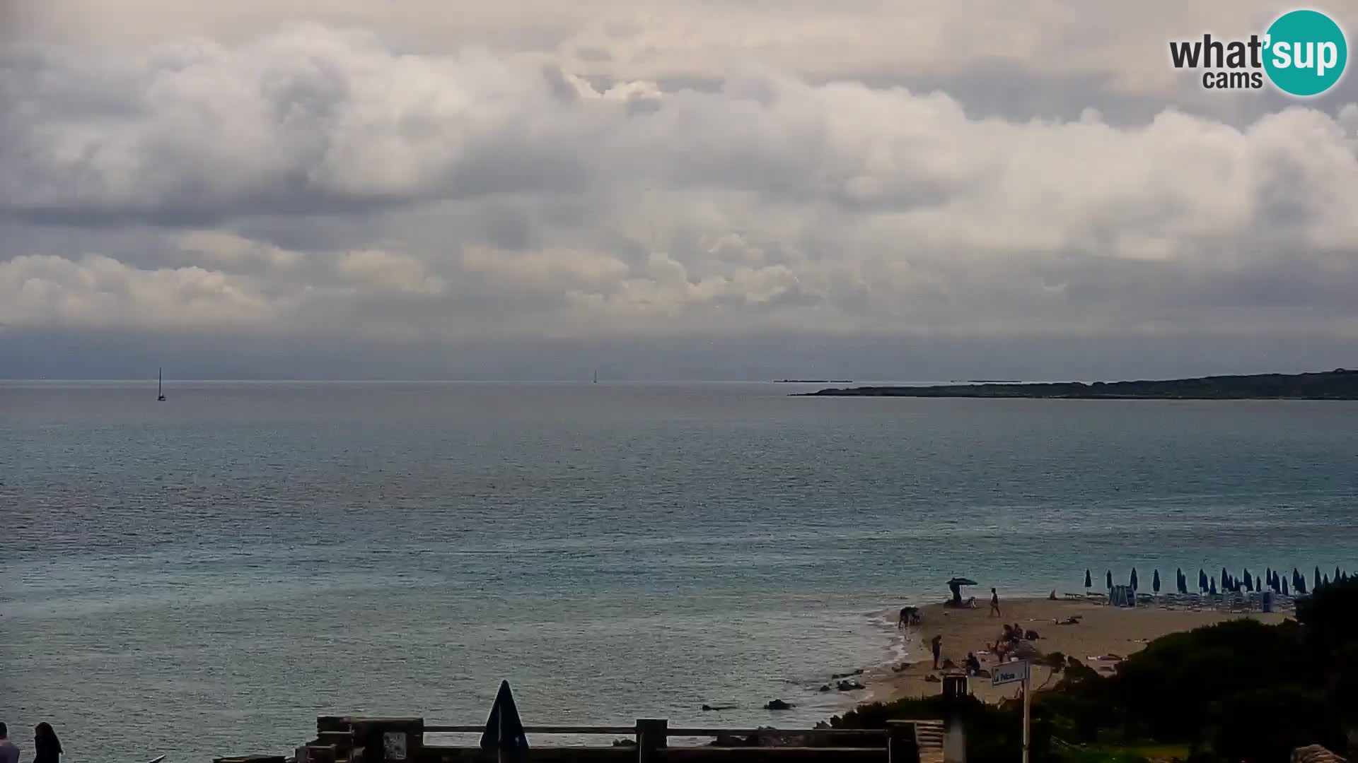 Stintino Spletna kamera v živo Plaža La Pelosa – Sardinija – Italija