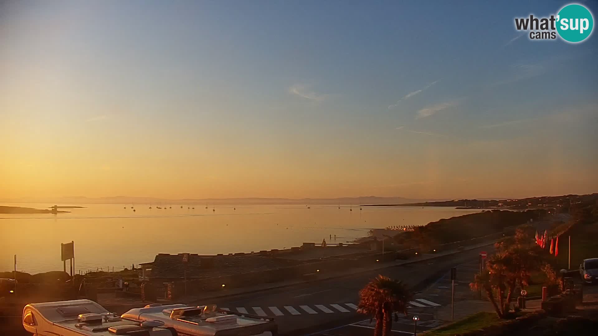 Stintino Spletna kamera v živo Plaža La Pelosa – Sardinija – Italija