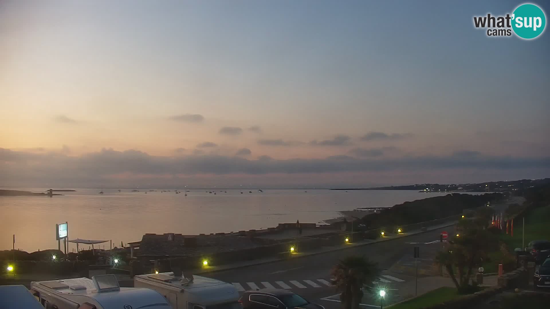 Stintino Spletna kamera v živo Plaža La Pelosa – Sardinija – Italija