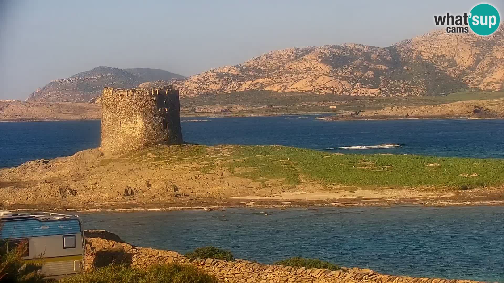 Stintino Web kamera uživo plaža La Pelosa – Sardinija – Italija